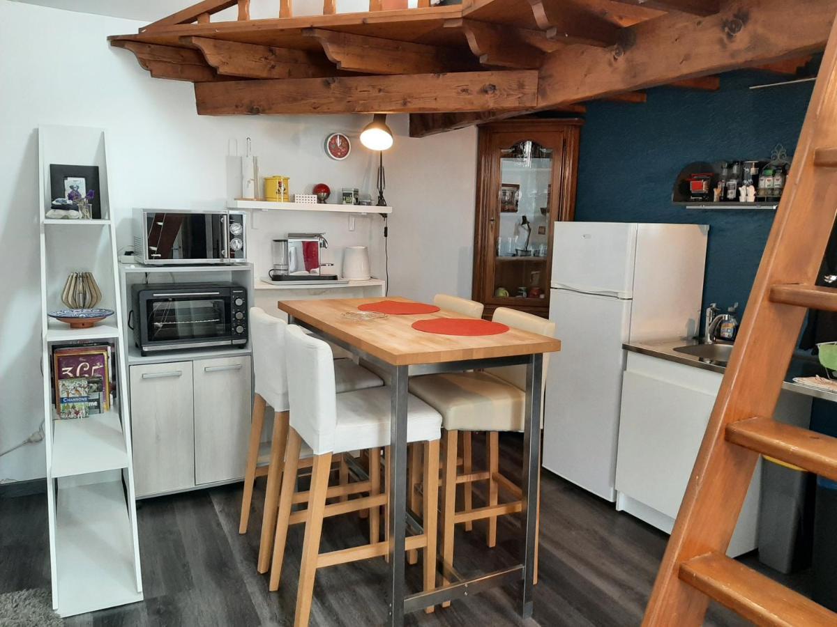 Studio L'Independance Apartman Buchelay Kültér fotó